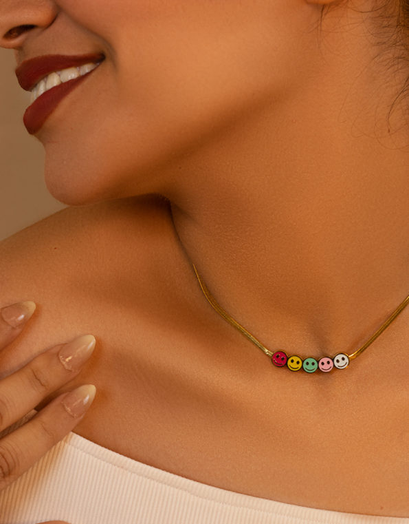 colours smile necklace