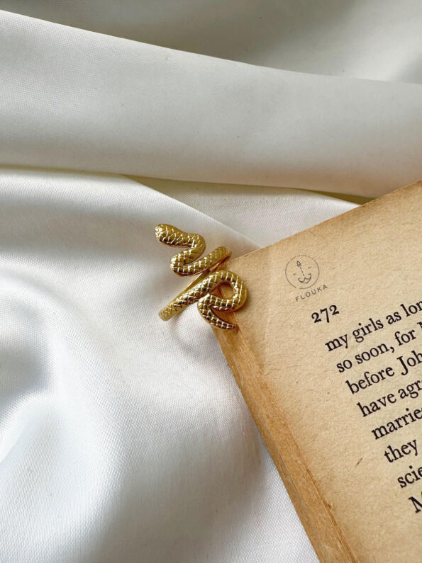 wavy snake ring