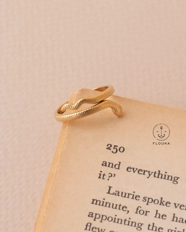 free size flexible gold ring
