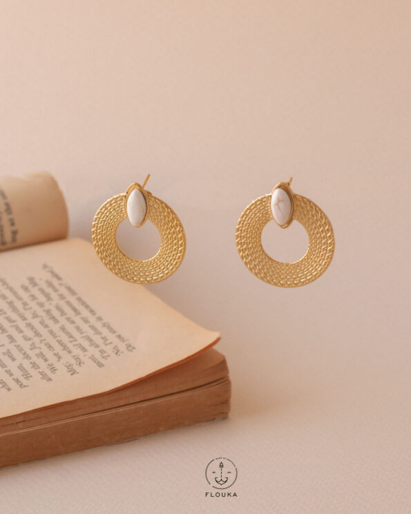 circle white gold earrings