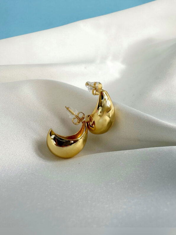 curve gold plated earrings