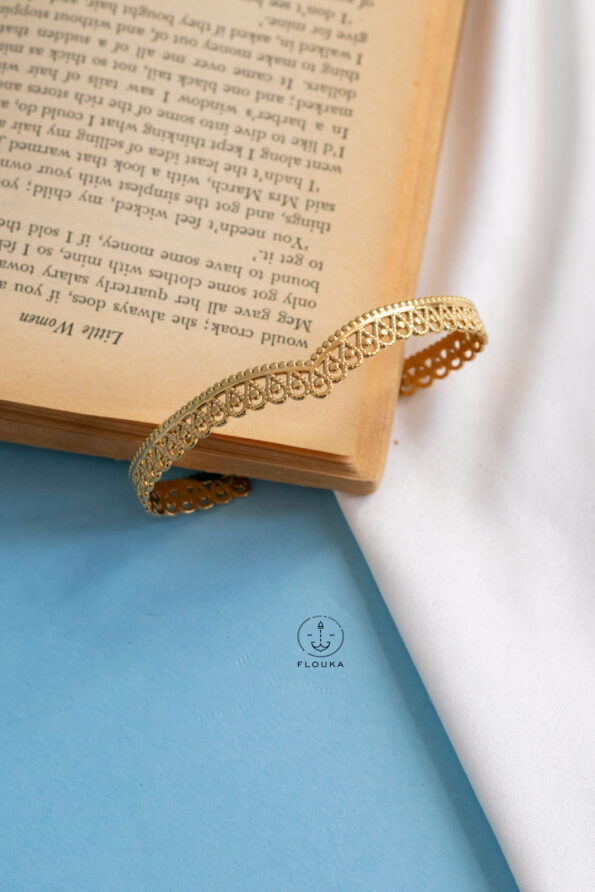 royal flexable gold bracelet