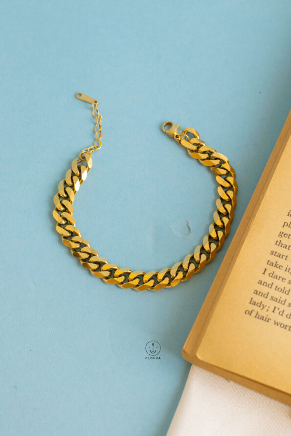 basic gold bracelet