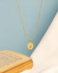 flower gold paint necklace