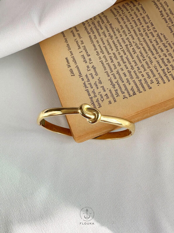 heavy tie gold bracelet