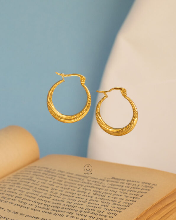 circle gold earrings