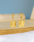 Gold leaf earrings