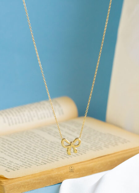 gold Knot necklace