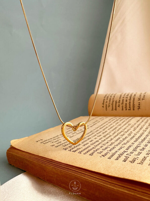 trendy heart necklace