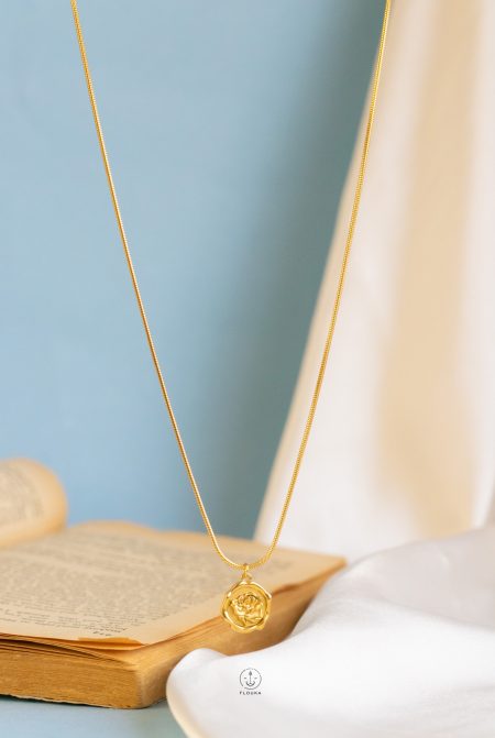 gold flower mouse necklace