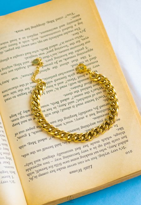 thin gormet gold bracelet