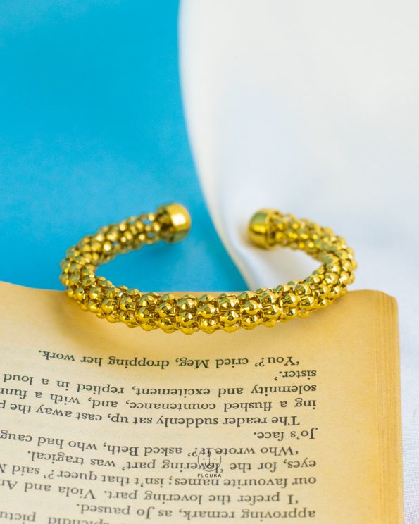 flexable gold bracelet