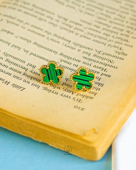 green flower earrings