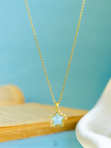 baby blue straus star neclace