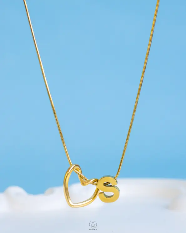 trendy heart letter S necklace
