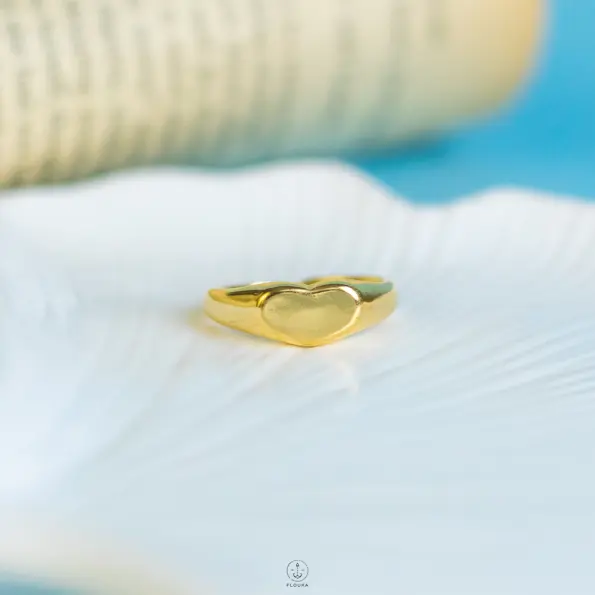 basic haert gold ring
