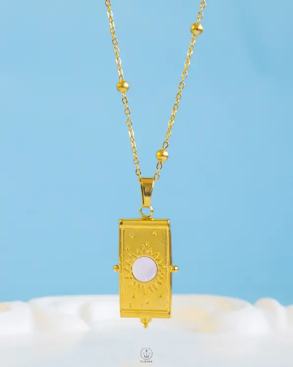 gold frame sun shine necklace