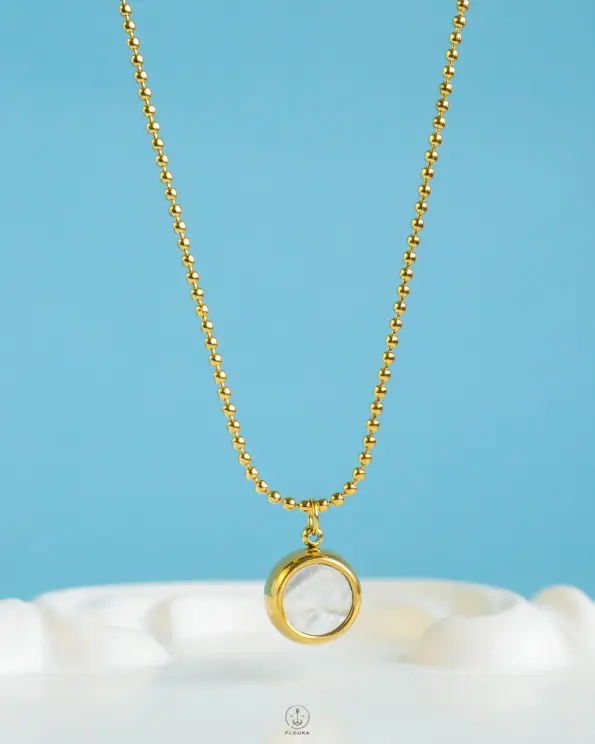fake white seashell necklace