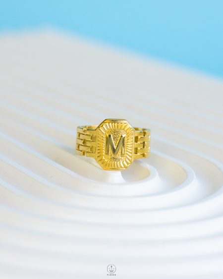 fance letter M ring