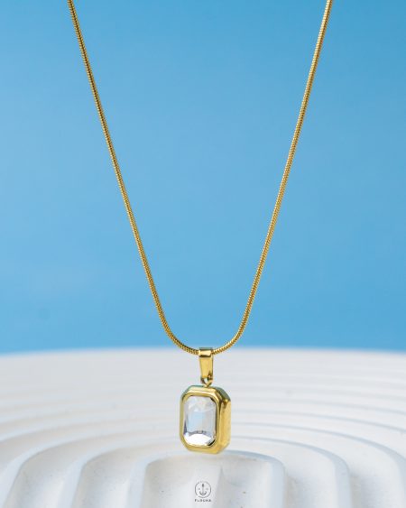 Simple Crystal golde necklace