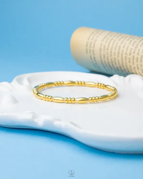 basic circle bracelet