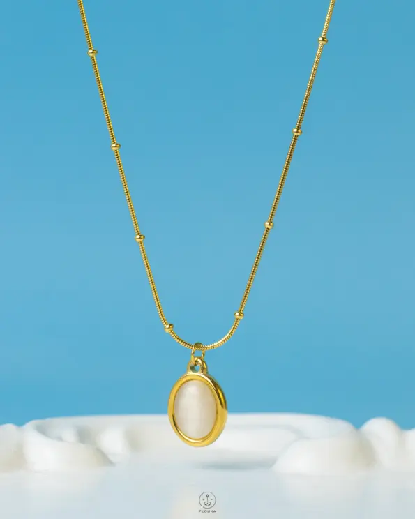 cat eye stone mouse necklace