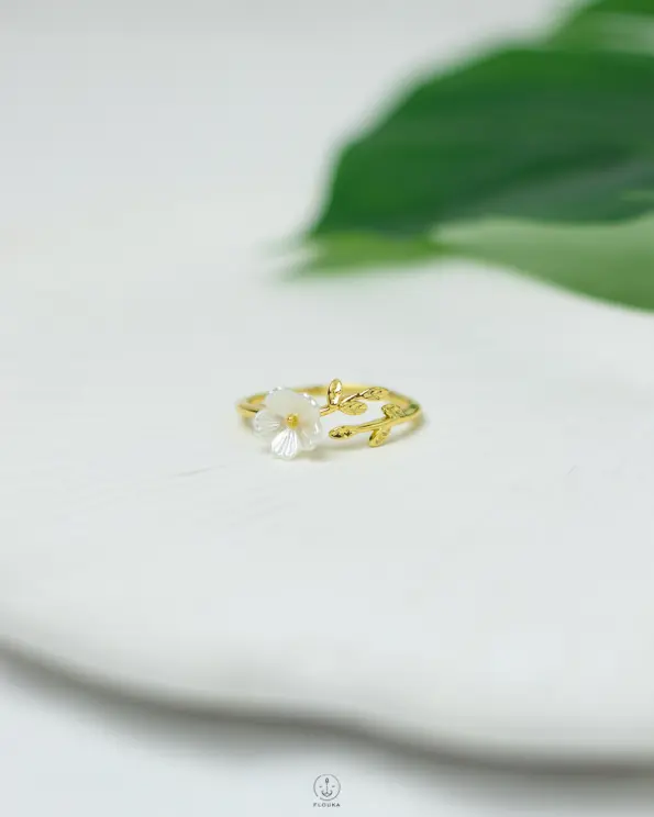 flower gold ring