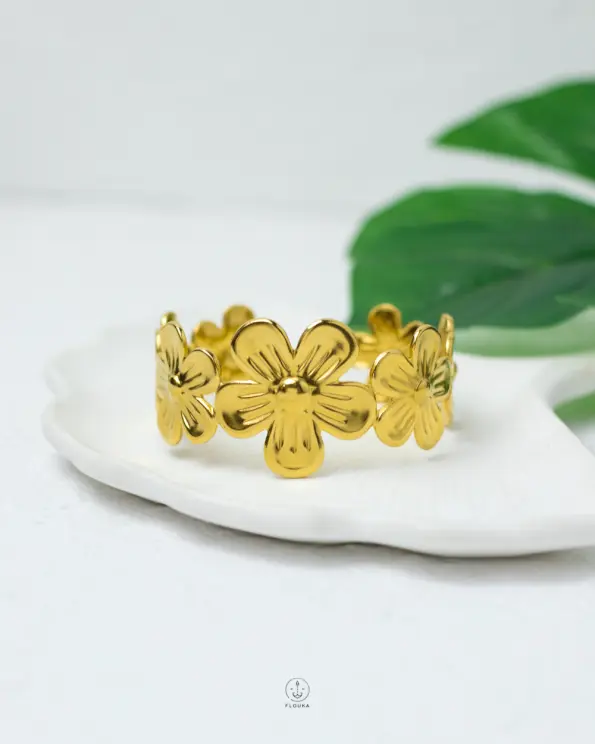 big flower free size bracelet
