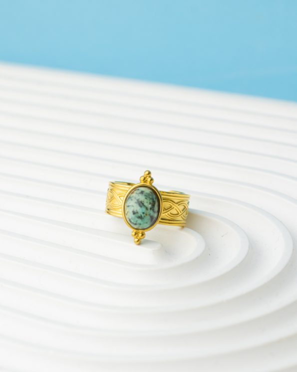 free size gold iconic stone ring