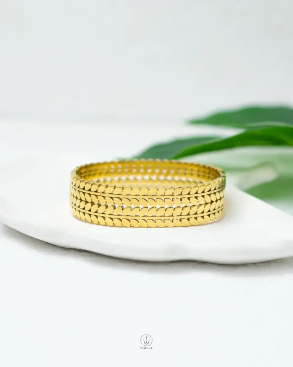 wide leaf gold bracelet