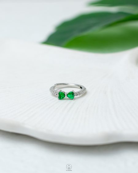 green tie pandora ring