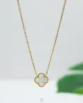 seashell vancleef gold necklace