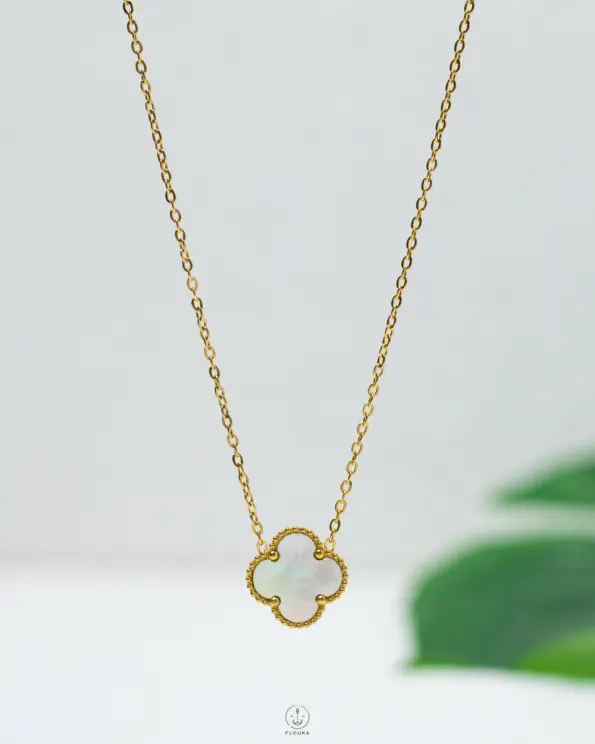 seashell vancleef gold necklace