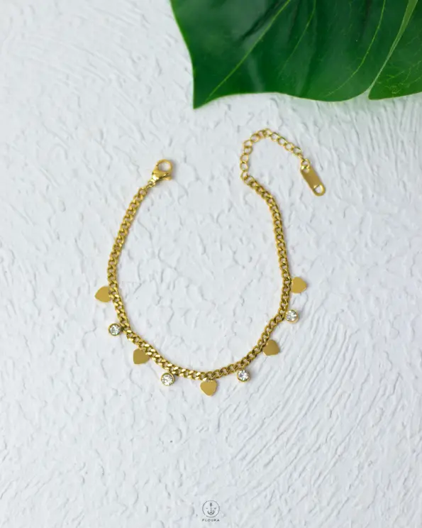 simple straus heart bracelet