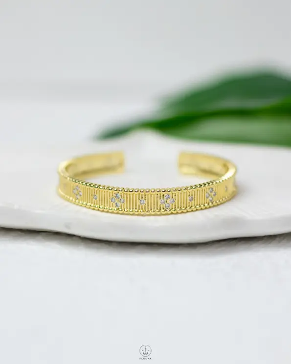 Luxury straus flower gold bracelet