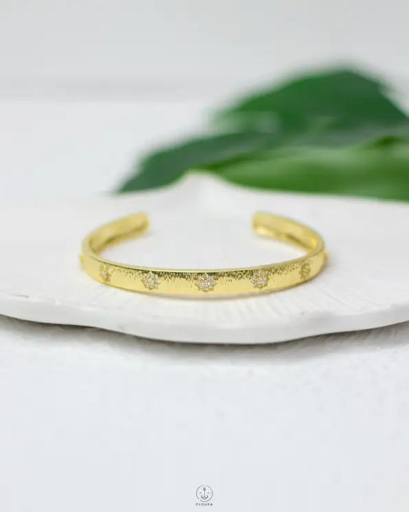 Luxury straus gold bracelet