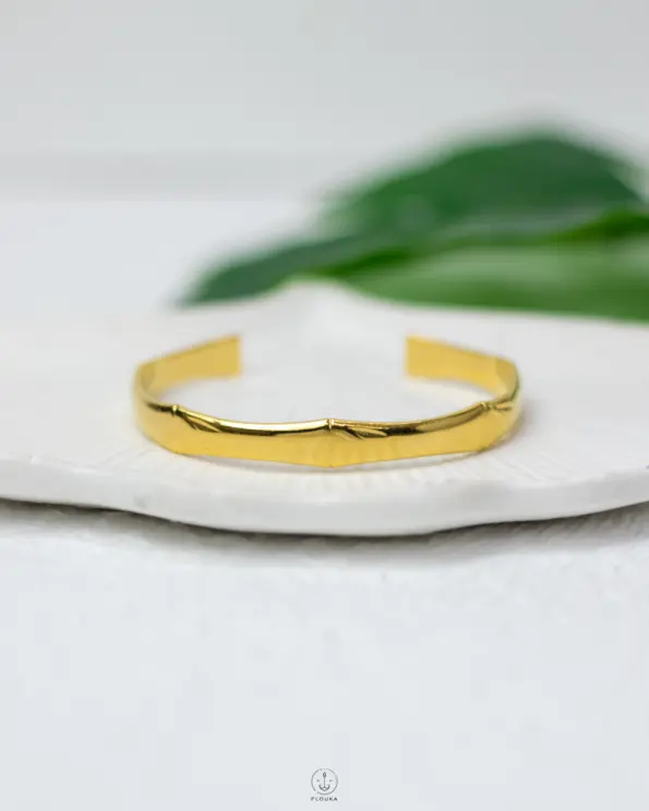 flat bone bracelet
