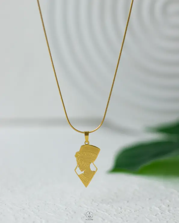 nefertiti gold necklace