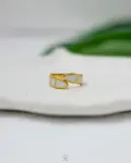 white rasin gold ring