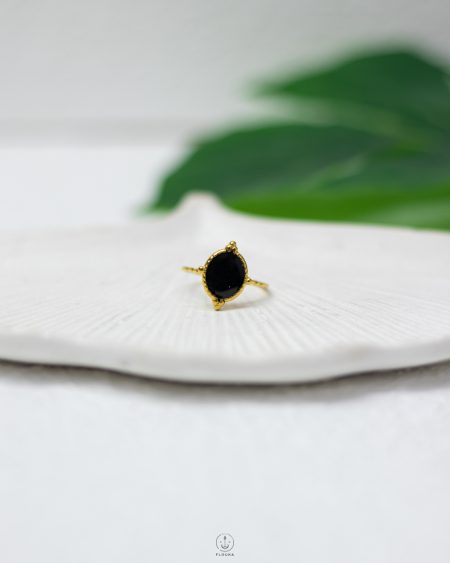 black free size rasin ring