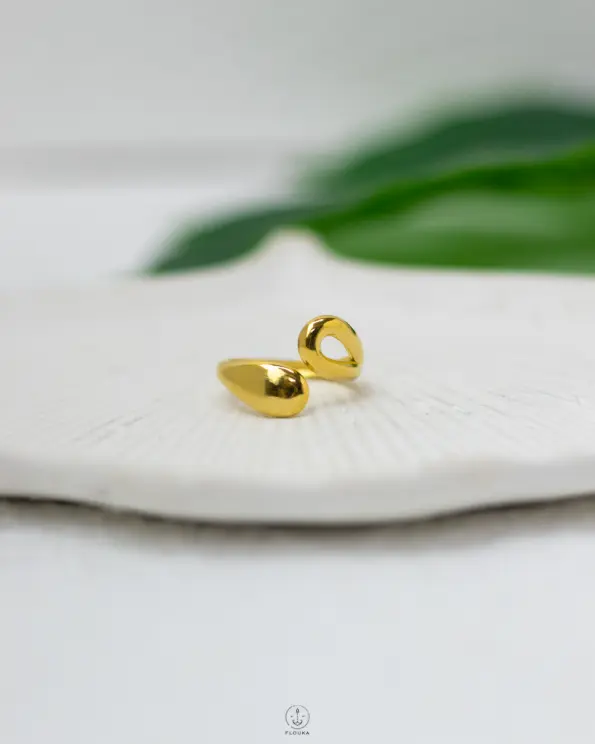free size gold ring