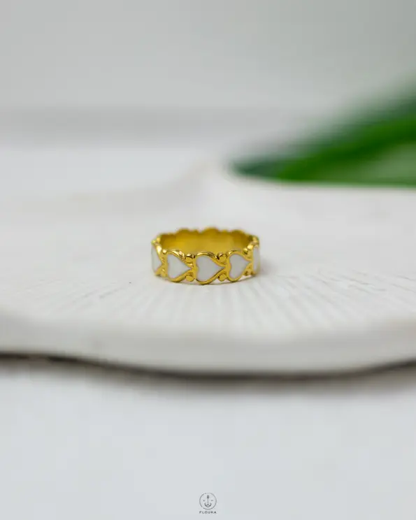 many hearts white rasin gold ring