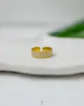 white rasin gold ring