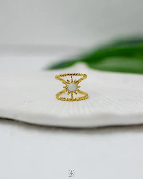 sun white rasin ring