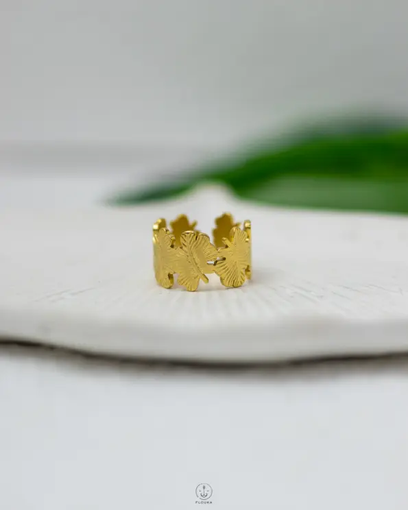 gold leafs ring