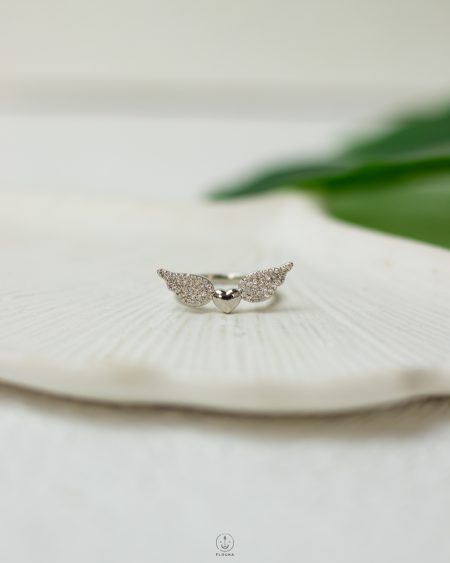free size heart wings ring