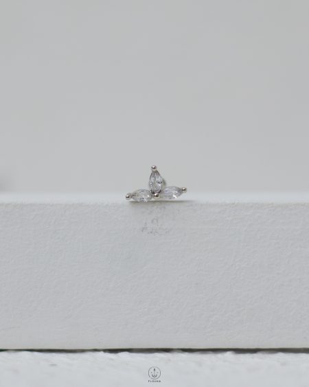 silver half folwer piercing