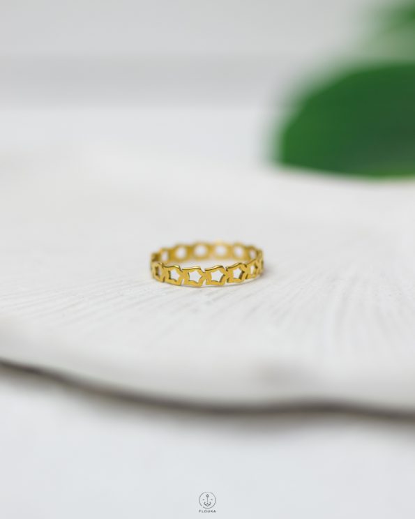 many stars gold ring