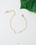 gold hob bracelet