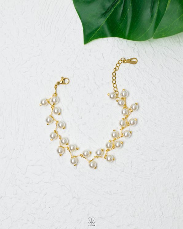 white fake peral bracelet